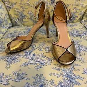 NWOT J. Crew gold peep toe heels.